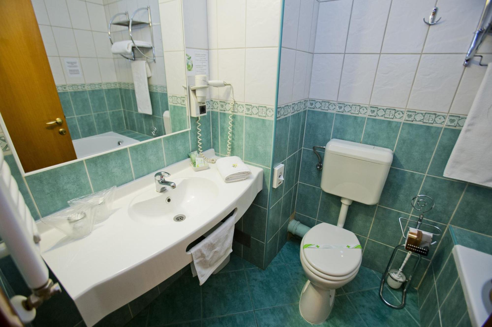 בוקרשט Hotel Dan מראה חיצוני תמונה