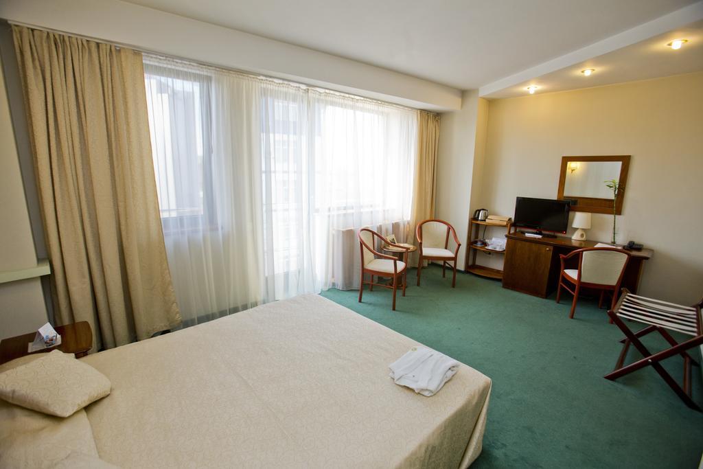 בוקרשט Hotel Dan חדר תמונה
