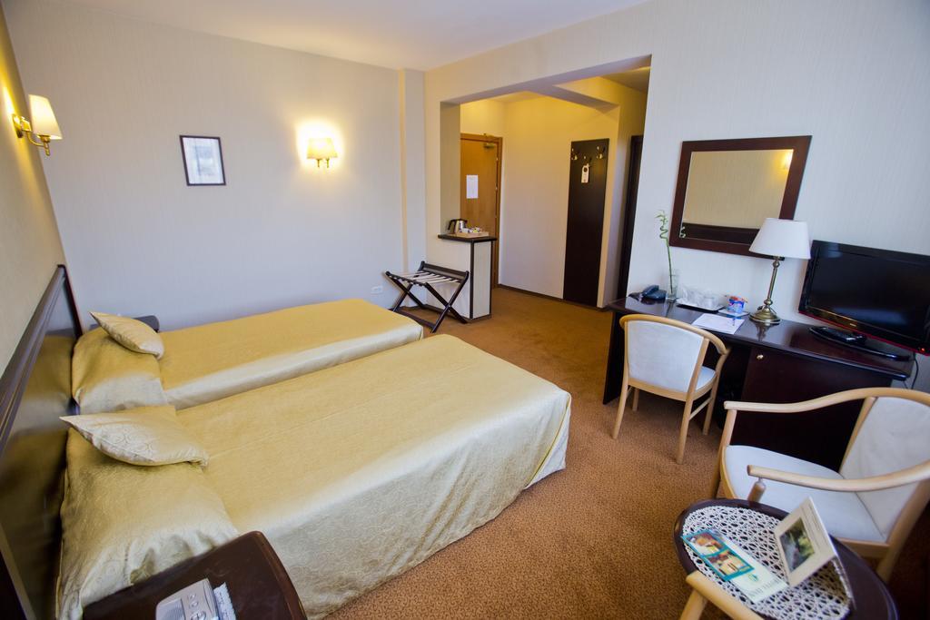 בוקרשט Hotel Dan חדר תמונה