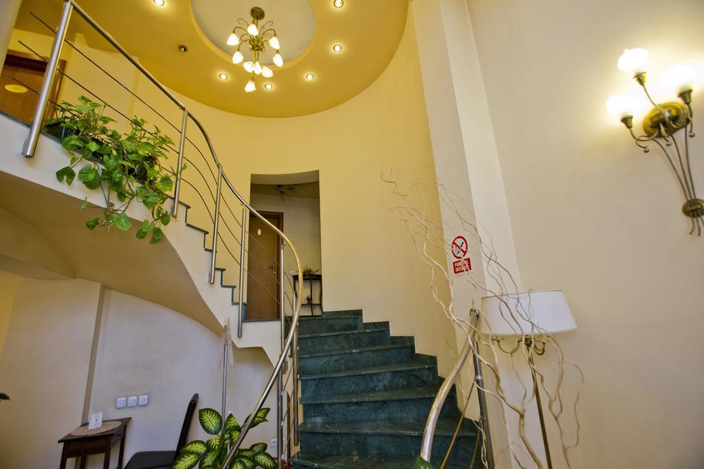 בוקרשט Hotel Dan מראה חיצוני תמונה