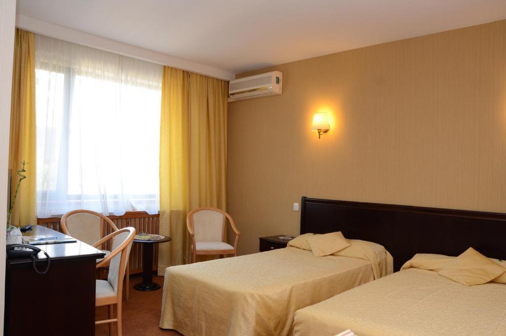 בוקרשט Hotel Dan חדר תמונה